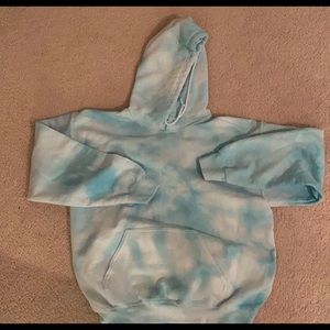 tie dye hoodie